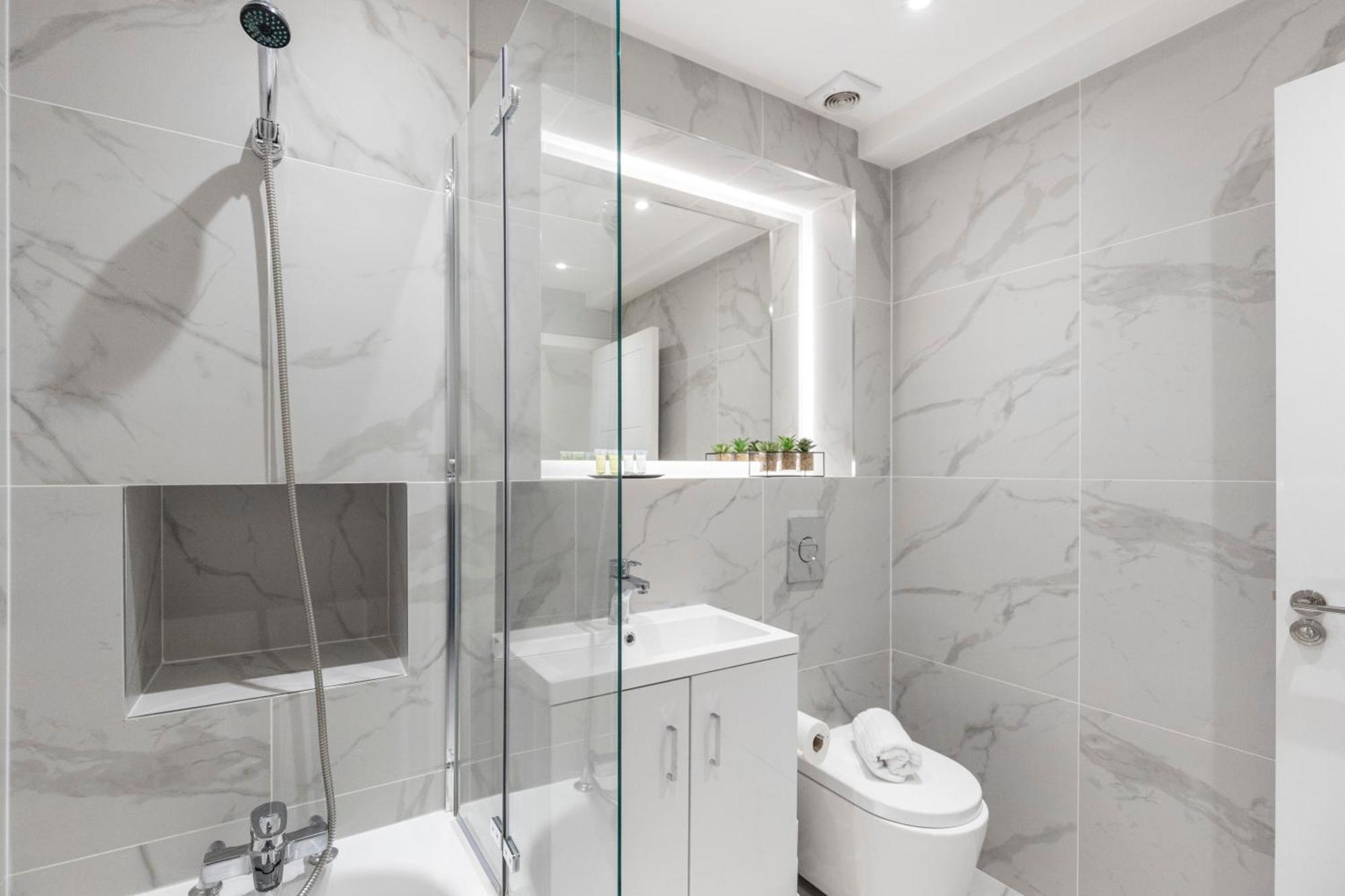 Bright And Spacious Apartment - Excellent Location Londres Extérieur photo